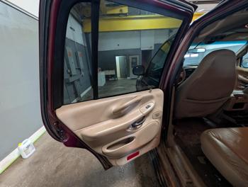 2001 ford expedition xlt-4wd with 169685 miles for sale near elk-river, minnesota 9afe649386a24749ba09b77f65334e77.jpg