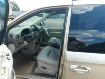 2006 chrysler town-&-country touring with 173423 miles for sale near elk-river, minnesota 9b3173bd5e8f4f2fb9a2e34f7afa7d58.jpg