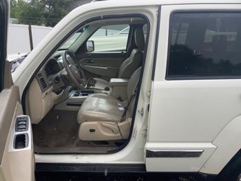 2009 jeep liberty limited-4wd with 113773 miles for sale near elk-river, minnesota 9b642a8d3bae47cb8be68aca8adaf724.jpeg