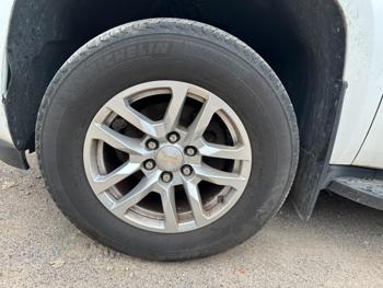 2009 chevrolet suburban lt1-1500-4wd with 242331 miles for sale near elk-river, minnesota 9b79742c47404279a104c3fd607cdeb0.jpg