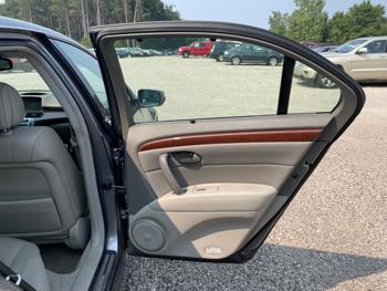 2005 acura rl 3.5rl-with-navigation-system with 250866 miles for sale near elk-river, minnesota 9c14ea5df47f44db99d7edc775f313f6.jpeg
