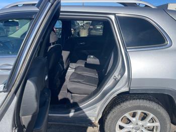 2016 jeep cherokee latitude-4wd with 204960 miles for sale near st.-cloud, minnesota 9c9b6d91f951444588b35acaa7a20ee6.jpeg