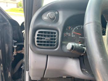 1998 dodge ram-1500 quad-cab-8-ft.-bed-4wd with 149571 miles for sale near spring-lake-park, minnesota 9cf01e76b2f94556bace1b736b7fdb9b.jpeg