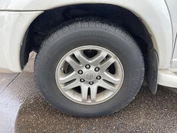 2006 toyota sequoia limited-4wd with 233941 miles for sale near elk-river, minnesota 9d76d0437a4d4c7ab5619488204219f9.jpeg