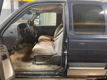 2005 chevrolet silverado-2500hd work-truck with 172710 miles for sale near elk-river, minnesota 9d89009c321b4e92804b016144ef0921.jpg