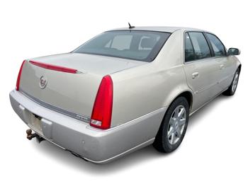 2007 cadillac dts sedan with 50905 miles for sale near elk-river, minnesota 9e02f90fe2ec43cdb8a4ea044f2586c3.jpg