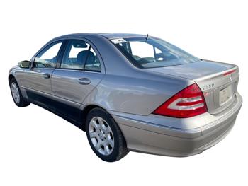 2006 mercedes-benz c-class c350-luxury-sedan with 126290 miles for sale near elk-river, minnesota 9e088648656e4992b6d3ef325dad8c3e.jpg