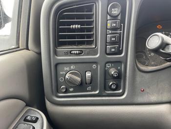 2004 chevrolet suburban 1500-4wd with 177654 miles for sale near fridley, minnesota 9e499dfdfab74c808130318dc292f711.jpeg