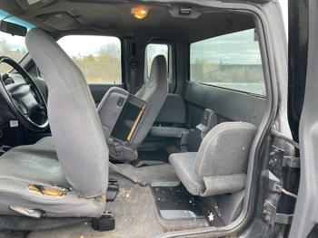 2000 ford ranger xl-supercab-4wd with 186949 miles for sale near elk-river, minnesota 9eb317675f9b4bde96fb784d116ff01a.jpeg