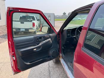 2003 chevrolet s10-pickup ls-crew-cab-4wd with 200963 miles for sale near elk-river, minnesota 9f001f5749994ae48128b17a7ff6c9a7.jpeg