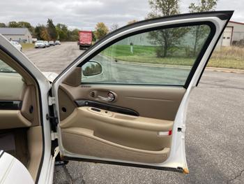 2004 buick lesabre limited with 182436 miles for sale near elk-river, minnesota 9f2d38046c1b421cbd5127eecd51f63e.jpeg
