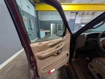 2001 ford expedition xlt-4wd with 169685 miles for sale near elk-river, minnesota 9f3dcc0adae04ba2a76344acc9bf422e.jpg