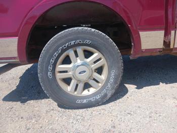 2004 ford f-150 xlt-supercrew-4wd with 235967 miles for sale near elk-river, minnesota 9fc505a19aba4407b58b18d0ce55247e.jpg