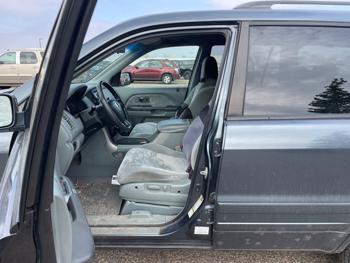 2005 honda pilot ex with 218855 miles for sale near fridley, minnesota 9fd4bce6e7ed42a383f459afd0becdc8.jpeg