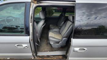 2004 dodge grand-caravan sxt with 275900 miles for sale near burnsville, minnesota a0151aff3ed5494e876968c3e6607052.jpg