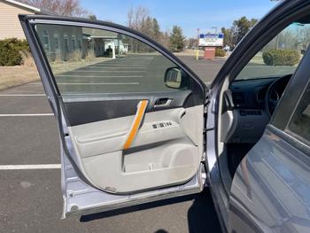 2008 toyota highlander-hybrid 4wd with 343575 miles for sale near columbus, minnesota a0b5fc82b2dd4ae58ed3dc432442cbef.jpeg