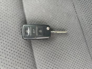 2008 volkswagen rabbit 4-door-s with 119910 miles for sale near elk-river, minnesota a0b70c97de2d45f588e1fbed42363d88.jpeg