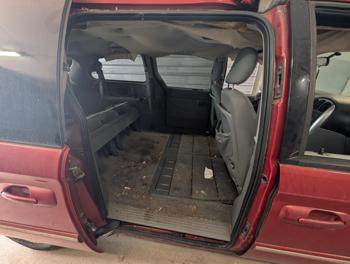 2006 chrysler town-&-country touring with 162857 miles for sale near elk-river, minnesota a1220d436f394a6fa4ec7968f2336734.jpg