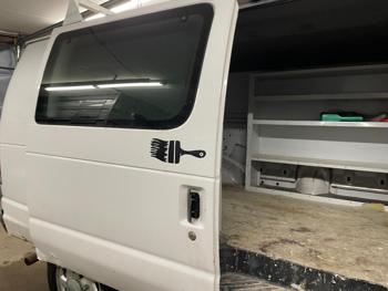 2000 ford e-250 with 144106 miles for sale near elk-river, minnesota a152d95f528e48c4bea2c17a6493cac4.jpg