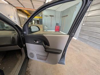 2004 saturn vue fwd-v6 with 165094 miles for sale near elk-river, minnesota a27c1cf5ebb540aa916935670c029a1d.jpg
