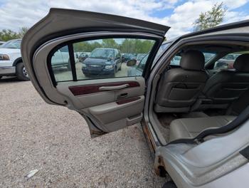 2003 lincoln town-car signature for sale near elk-river, minnesota a3af2bff6c4a402284ca08aeb985ea47.jpg