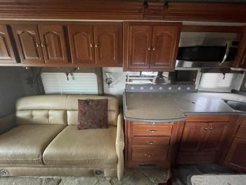 2006 freightliner x-line-motorhome - with 27483 miles for sale near elk-river, minnesota a456d05816414b7891f9d8f77138f185.jpg