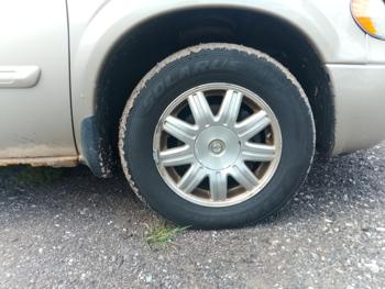 2006 chrysler town-&-country touring with 173423 miles for sale near elk-river, minnesota a52e9406cad84b708aff9e73fd910849.jpg