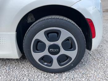 2015 fiat 500e battery-electric-hatchback with 48070 miles for sale near elk-river, minnesota a5441587580f48c49c1d85a0363aa43e.jpeg
