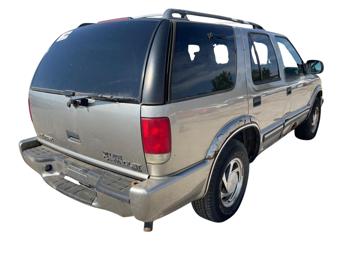 2000 chevrolet blazer ls-4-door-4wd for sale near elk-river, minnesota a5a150b48f974bad812aed6ac1654f48.jpg
