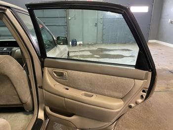 2001 toyota avalon xl with 256587 miles for sale near elk-river, minnesota a6bfbd2e87004e718a12dd9c825300dd.jpg