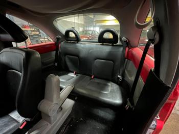 2000 Volkswagen New Beetle