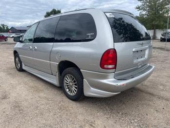 2000 chrysler town-&-country limited with 89273 miles for sale near elk-river, minnesota a87b4db688a747d2ac10d2871424128a.jpeg