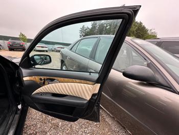2007 mercedes-benz e-class e350-4matic with 182719 miles for sale near elk-river, minnesota a91a4a97c3ee42d3a7cc1261962bc348.jpeg