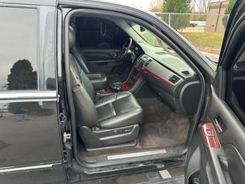 2014 cadillac escalade esv-awd-premium with 160814 miles for sale near burnsville, minnesota a9ae5b7c6bd3444c80f08efe0785e44d.jpeg