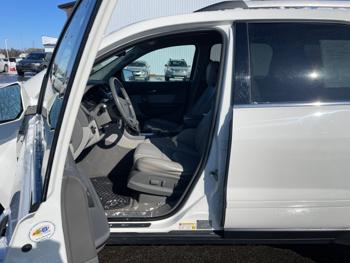 2015 gmc acadia slt-1-fwd with 146414 miles for sale near alexandria, minnesota aacc4443fa3c40b2afc2fde4e3db0304.jpeg