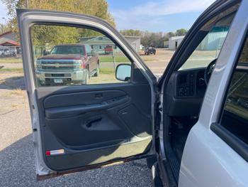 2005 chevrolet silverado-1500 ls-crew-cab-4wd with 208845 miles for sale near annandale, minnesota ab7b3ab2809347d3a9757a1dbae852ff.jpeg
