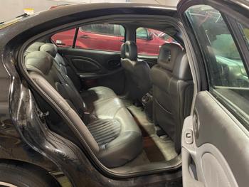 2001 Pontiac Bonneville