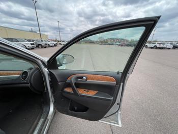 2009 buick enclave cx-fwd with 236627 miles for sale near redwood-falls, minnesota abbb0a976020490bb9658997075c031e.jpeg