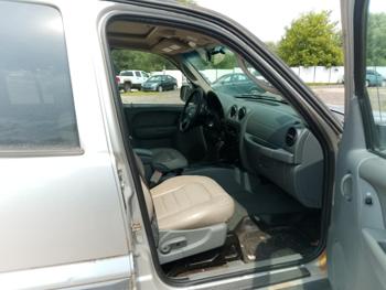 2005 jeep liberty sport-4wd with 136960 miles for sale near elk-river, minnesota acbf7a99f0814e1a8e3fc1864078f1e3.jpg