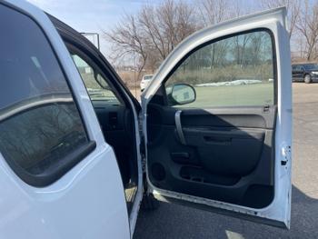 2013 chevrolet silverado-1500 lt-ext.-cab-long-box-4wd with 285563 miles for sale near shakopee, minnesota adc211412c0747719cce4bbd1b3efb7c.jpeg