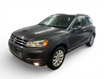 2012 volkswagen touareg vr6-lux with 229771 miles for sale near elk-river, minnesota ae4d6cbca06f4780b8355be289466faa.jpg