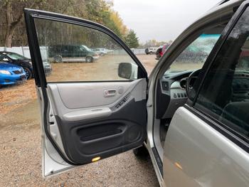 2005 toyota highlander 2wd with 232420 miles for sale near elk-river, minnesota ae624c7307724d649bb282a79abbe6a5.jpeg