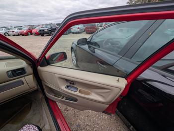 1999 volvo s70 t5 for sale near elk-river, minnesota aef392435b4f40e4a5d7324c4f0313e8.jpg