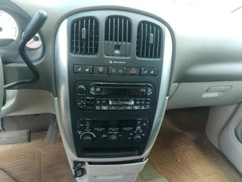 2006 chrysler town-&-country touring with 173423 miles for sale near elk-river, minnesota af186f7fddfb4455862232a31d2d2213.jpg