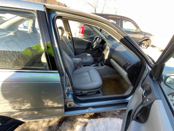 2005 saturn l300-sedan base for sale near elk-river, minnesota af9c738d14f94e6f83afa0a639c55ef8.jpeg