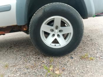 2005 jeep liberty sport-4wd with 136960 miles for sale near elk-river, minnesota b04ef291c1184f4f9f9401fcecc0721c.jpg