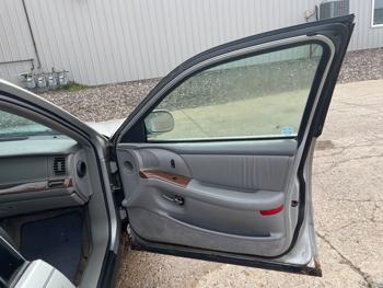 2003 buick park-avenue sedan with 149123 miles for sale near elk-river, minnesota b05a881f56514c1a877ca6e76d6e43e2.jpeg