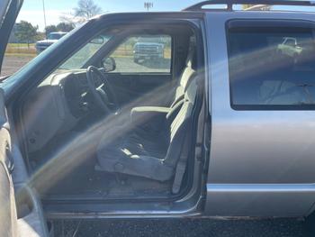 1999 chevrolet blazer 4-door-4wd with 134388 miles for sale near hastings, minnesota b05f66f30578414190dd51f1ba786358.jpeg