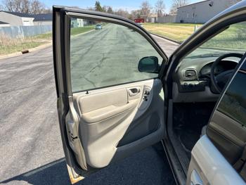 2005 chrysler town-&-country touring with 175445 miles for sale near elk-river, minnesota b0f0dd735b7a4081925f0621b83fbb44.jpeg