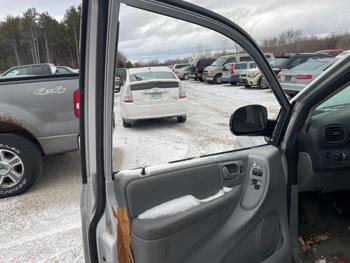 2007 chrysler town-and-country base-lx with 190974 miles for sale near elk-river, minnesota b112e58376bc41f2b9d7c4e3514f5a1e.jpg